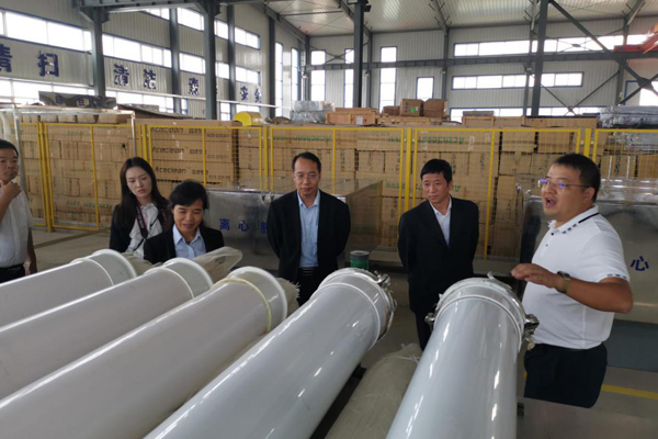 陜西航天建設(shè)集團(tuán)有限公司總經(jīng)理、黨委副書記謝明娟率隊(duì)赴遼寧一諾環(huán)保產(chǎn)業(yè)集團(tuán)開展考察調(diào)研工作